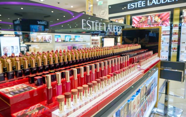 The Estee Lauder Companies (EL) Strikes a Deal With TOM FORD