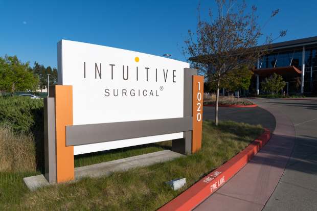 Reasons to Retain Intuitive Surgical (ISRG) in Your Portfolio