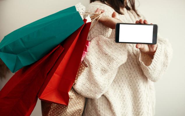 E-Commerce Boosts U.S. Retail Sales: ETFs to Tap