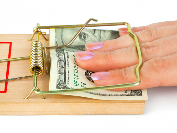 Savings Account Withdrawals: What Amount Triggers IRS Reporting?