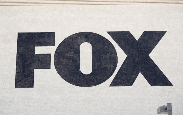 Fox (FOXA) Signs Trace Gallagher as Fox News Night Anchor