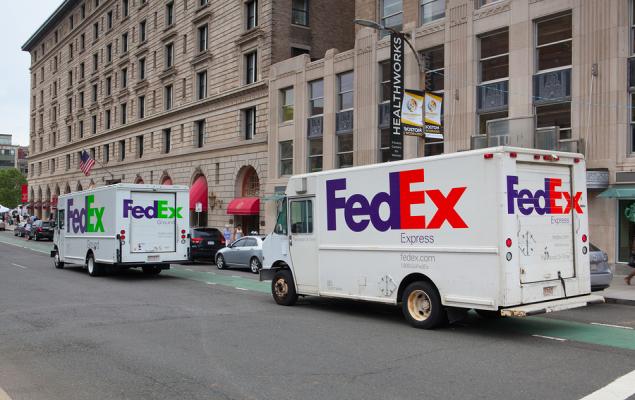 FedEx (FDX) Q3 Earnings Surpass Estimates, Revenues Lag